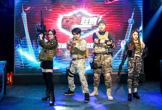 Royal Never Give Up 发布人员变动公告：TES.C 支持 Niket ; 正式加入团队