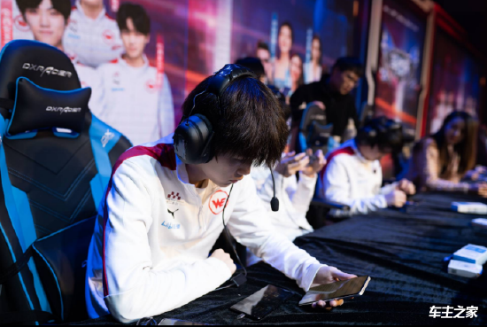 FURIA教练sidde：打了一场可耻且灾难性的比赛