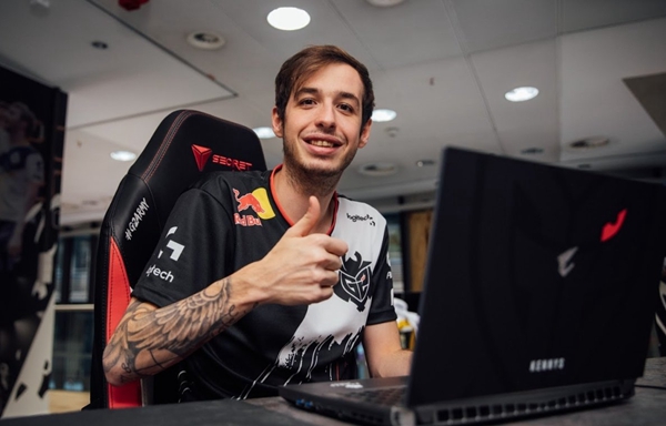 DK官宣大名单：中野不变 上单Burdol加入